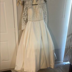 Maxi White Gown with Long Bishop Sleeves and Sweetheart Neckline